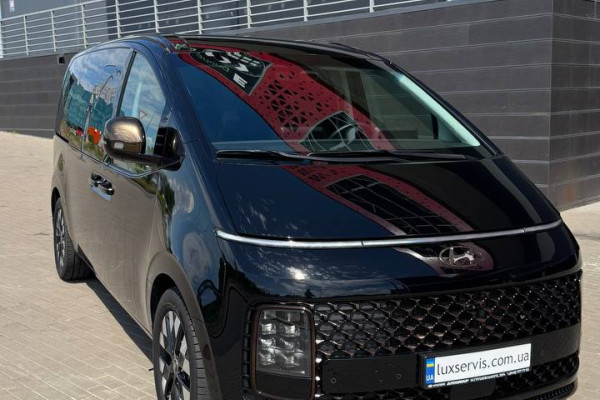 Оренда Hyundai Staria у Києві