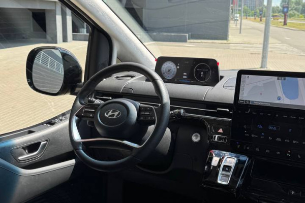 Оренда Hyundai Staria у Києві