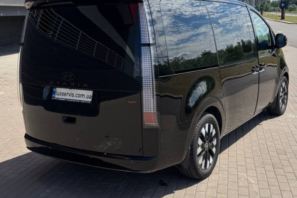 Оренда Hyundai Staria у Києві