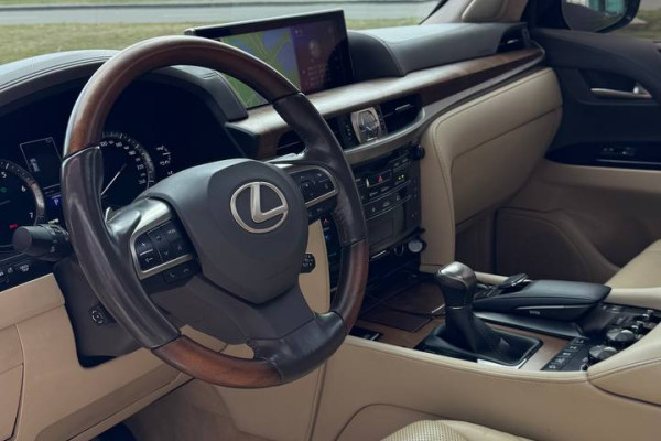 Аренда Lexus LX 570 в Киеве
